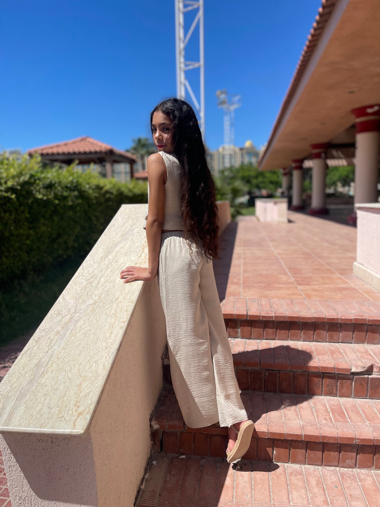 Sand suit